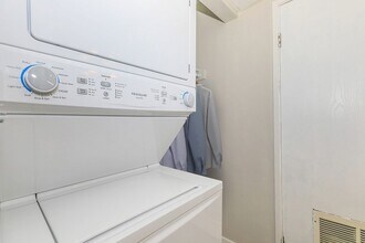 Interior Photo - Cove on 44th