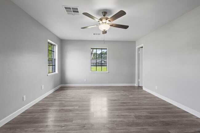 Building Photo - 4610 Regina Ln