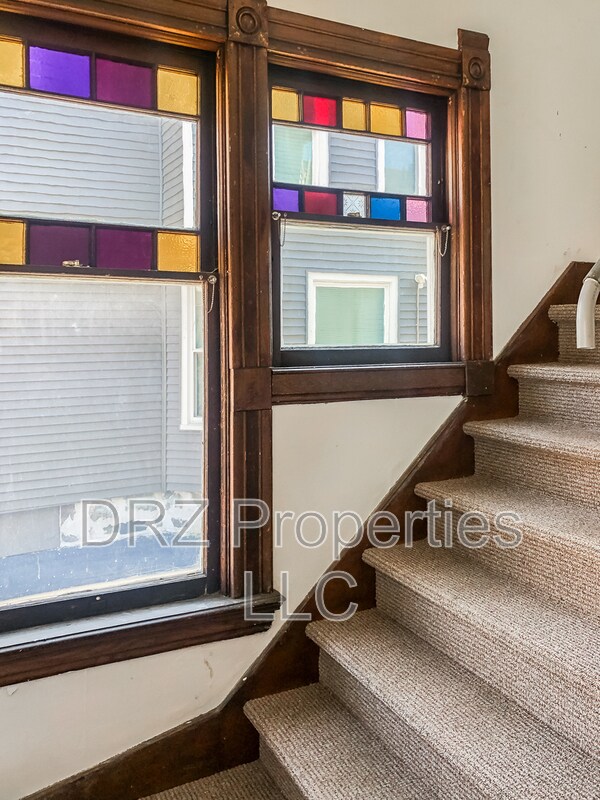 Foto del edificio - 1012 Bridge St NW