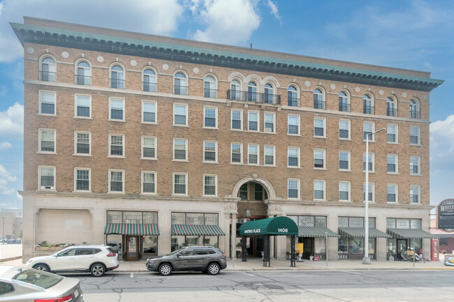 Foto del edificio - Whiting Place Apartments