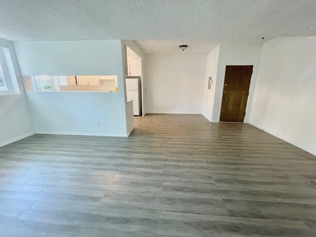 Building Photo - 808 Princeton St