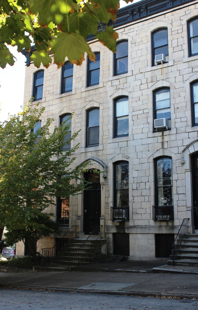 Building Photo - 1600 Park Ave
