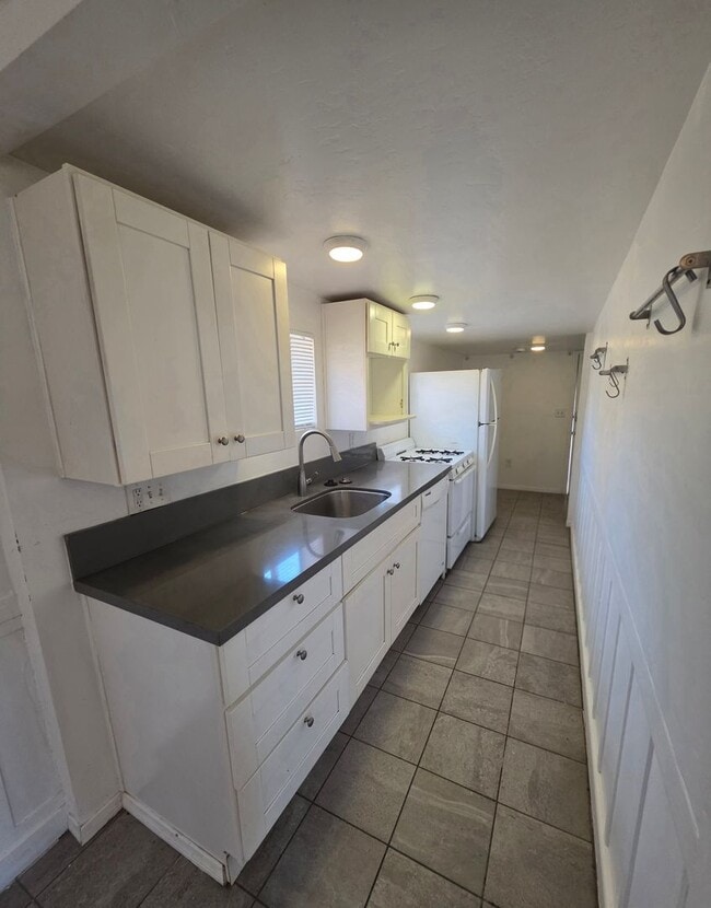 Foto del edificio - Charming 1BD/1BA Normal Heights Home w/ SOLAR and Private Fenced Yard