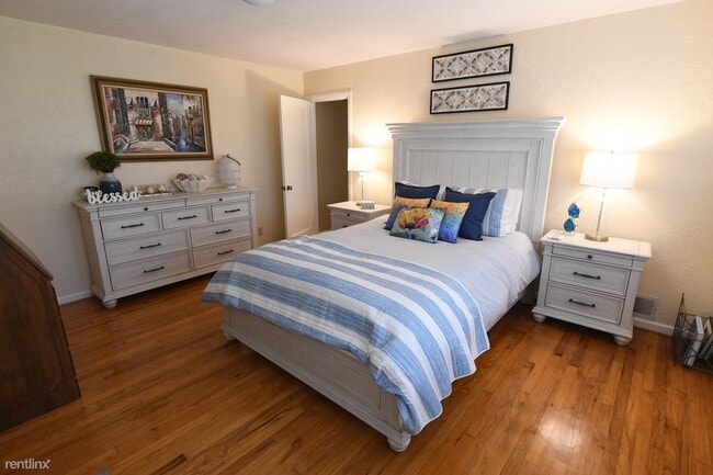 Building Photo - 3 br, 3 bath House - 3824 Pebble Beach® Ge...