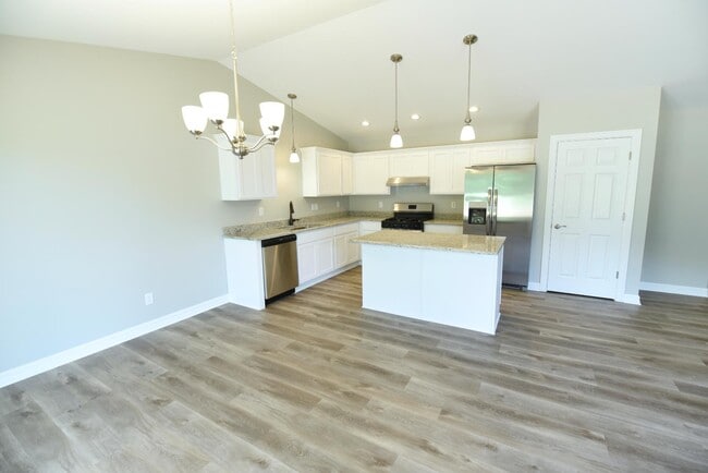 Building Photo - 1750 Meadowlark Ln
