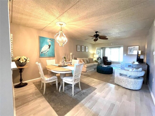 Building Photo - 920 Virginia St