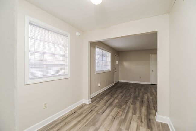 Building Photo - 517 Rutledge Ave