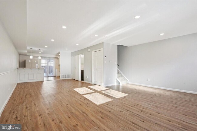 Foto del edificio - 1375 Abbey Way