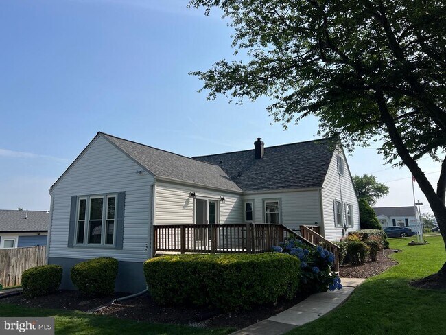 Foto del edificio - 5626 Tremont Dr