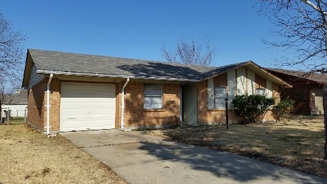 Building Photo - 4 bed, 1.5 bath home in Pleasant Grove