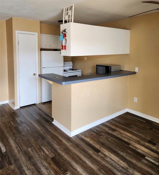 Foto del edificio - 6518 Sloan St