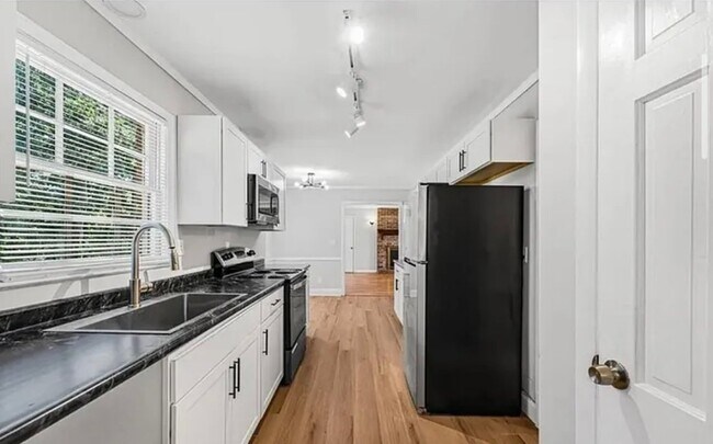 Building Photo - 3584 Preakness Dr