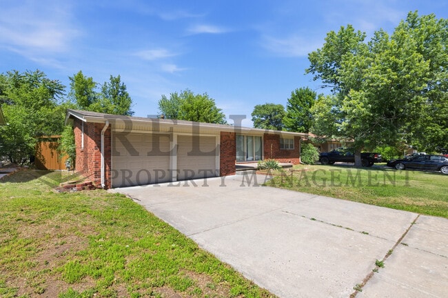 Building Photo - 6216 E Orme St