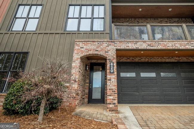 Building Photo - 118 Ruth Dr