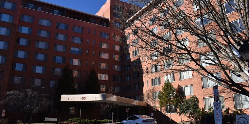 Primary Photo - River Place #307 N