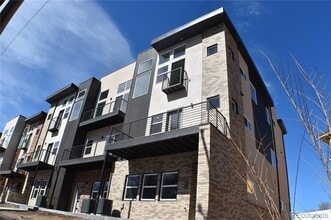 Building Photo - 18 E St Elmo Ave