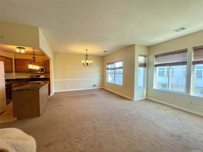 Foto del edificio - 242 Beach Breeze Ln