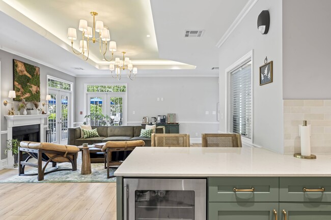 Building Photo - Middletown Brooke Apartments