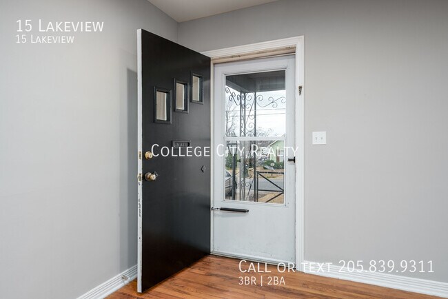Building Photo - 15 Lakeview-