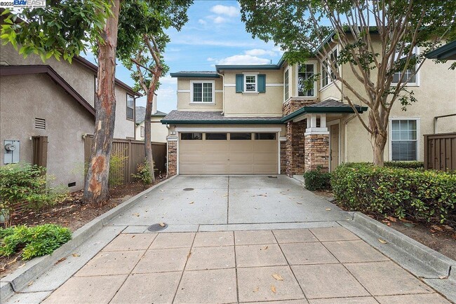 Building Photo - 3 Cerruti Ct