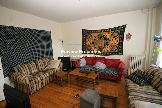 Foto del edificio - 14 Glenville Ave