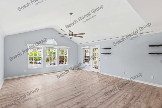 Building Photo - 4665 Fringetree Dr