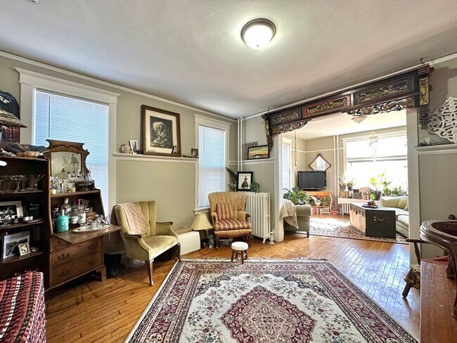 Foto del edificio - 2107-2107 E 5th St