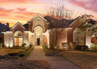 Building Photo - 5327 Willow Wood Ln