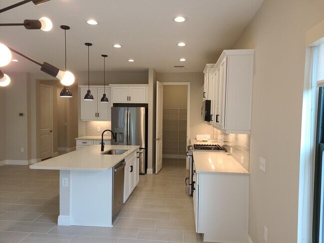 Building Photo - 240 Corsano Dr