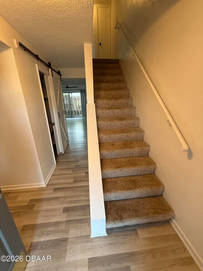 Foto del edificio - 625 N Halifax Ave