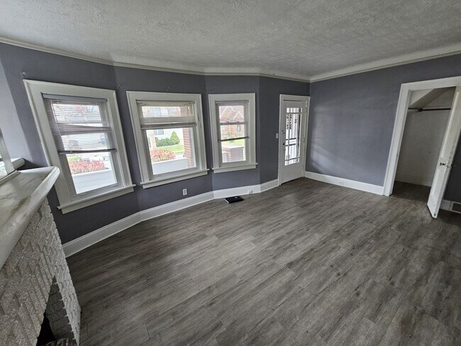 Foto del edificio - 15906 Corsica Ave