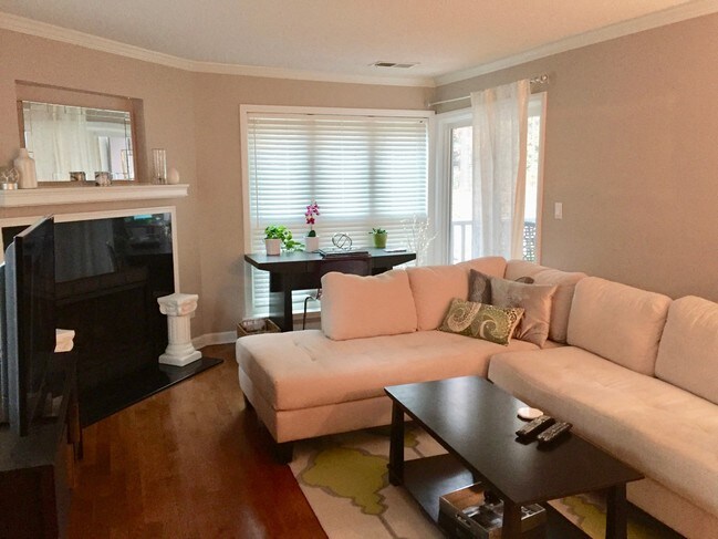 Foto del edificio - 2516 Cranbrook Ln