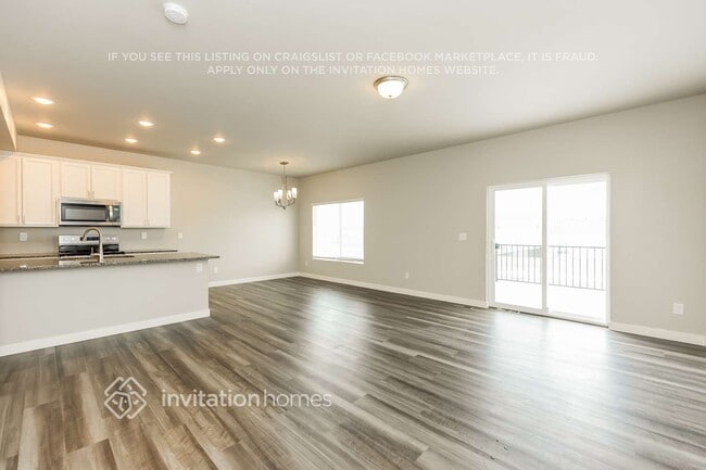 Building Photo - 6246 Bobolink Trl