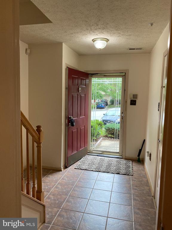 Foto del edificio - 9324 Daly Ct