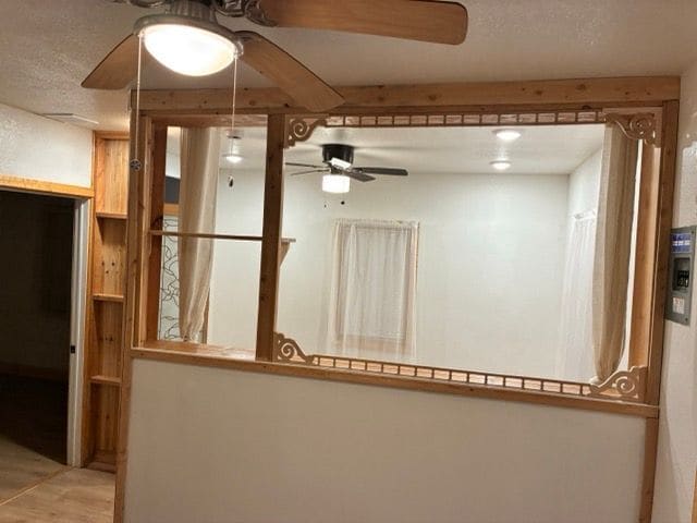 Foto del edificio - 1320 Woolner Ave