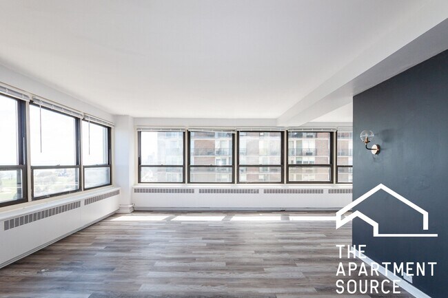Foto del edificio - 4180 N Marine Dr