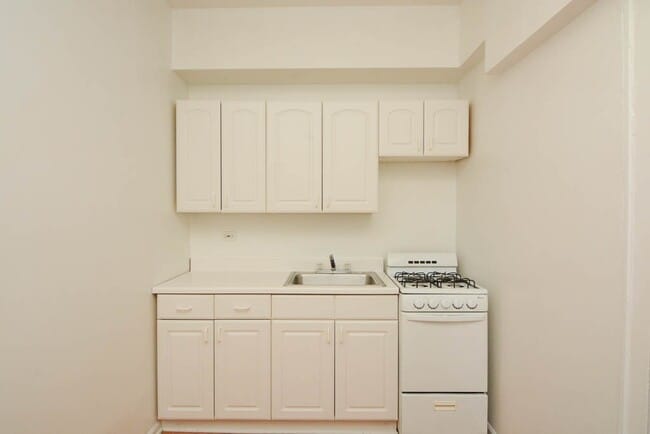 Foto del edificio - 544 W Wellington Ave