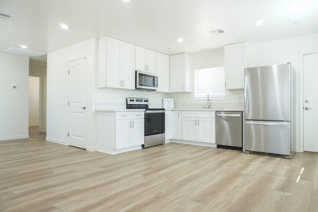 Foto del edificio - 1236 S Farragut St