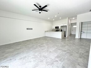 Building Photo - 4622 SW 7th Pl