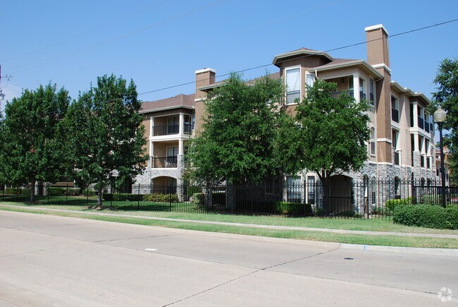 Silverado Apartaments - Silverado Apartments