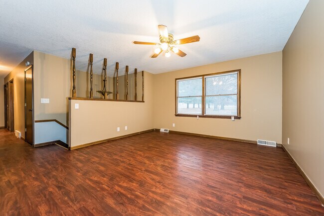 Building Photo - 704 N 20th St