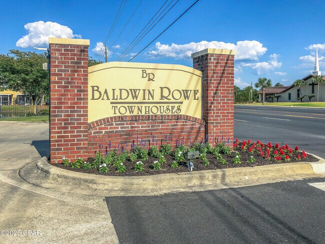 Foto del edificio - 1602 Baldwin Rowe Cir