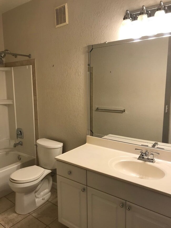 Foto del edificio - 2 bed/ 2 bath in Southern Dunes