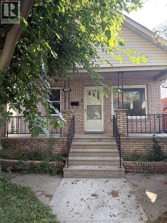 Building Photo - 1536 Marentette Ave