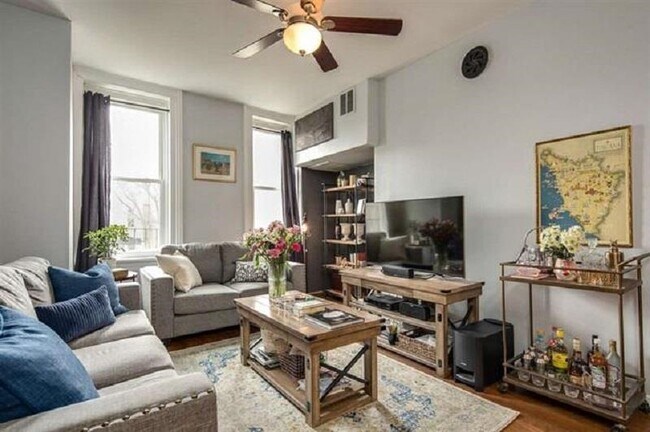 Foto del edificio - 931 Park Ave