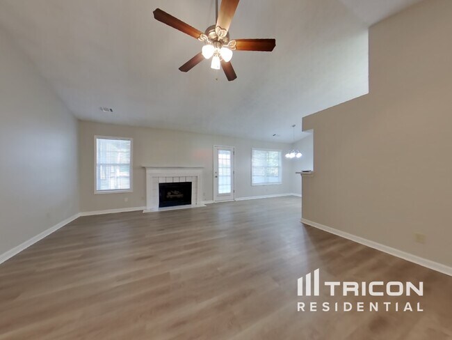 Foto del edificio - 3436 Lochness Ln