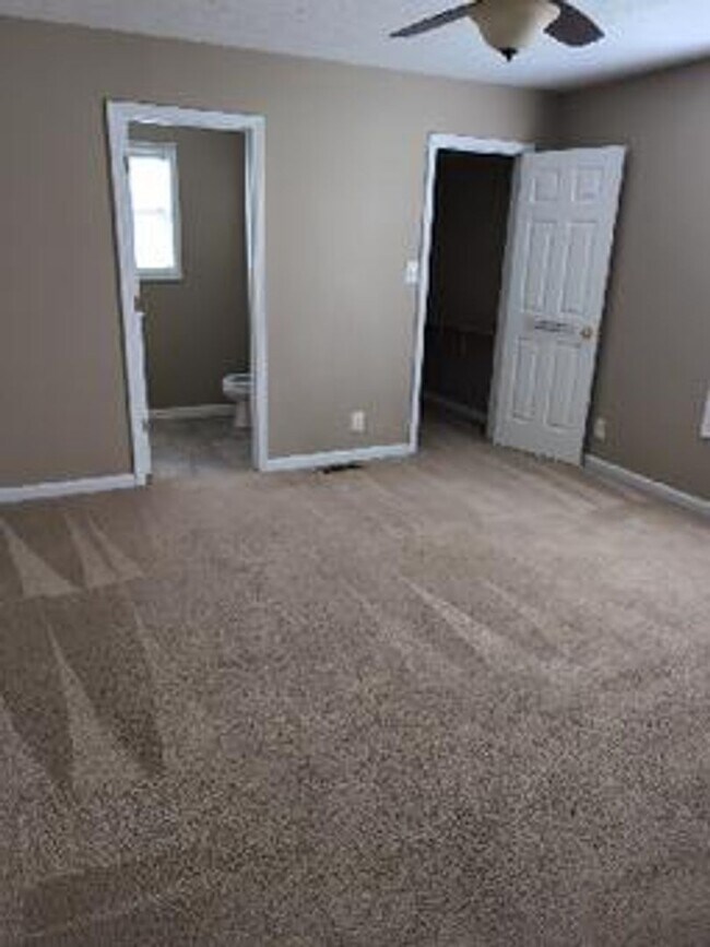 Foto del edificio - 3274 N Senseney Cir