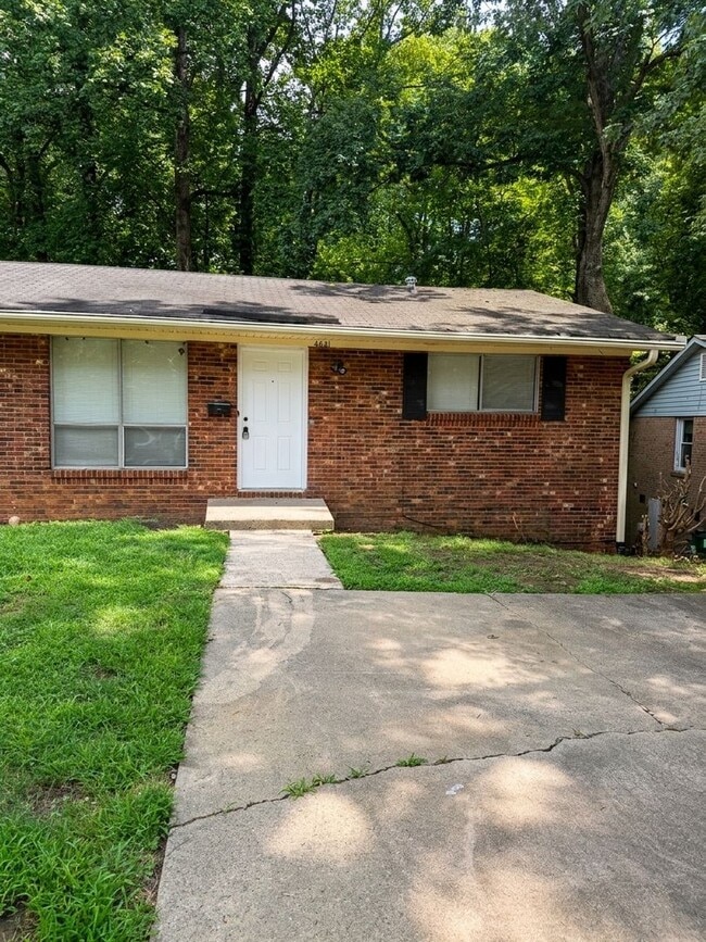 Building Photo - 4641 Highlake Dr