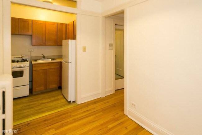 Foto del edificio - 519 W Brompton Ave