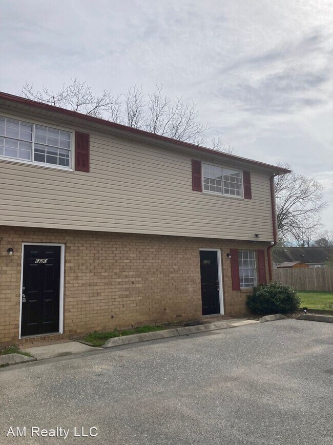 Foto del edificio - 2 br, 1.5 bath House - 620 Elaine Street